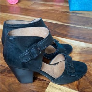 Seychelles Black Heeled Sandals Sz 10